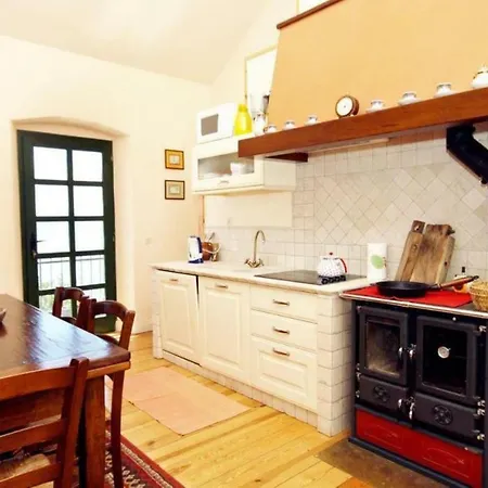 House Nyaraló Brela