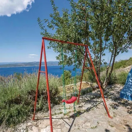 House Nyaraló Brela