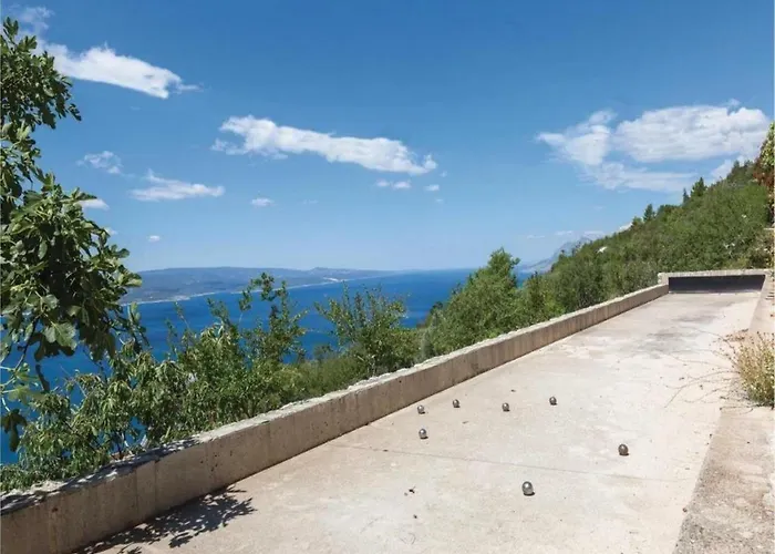 Дом отдыха House Брела